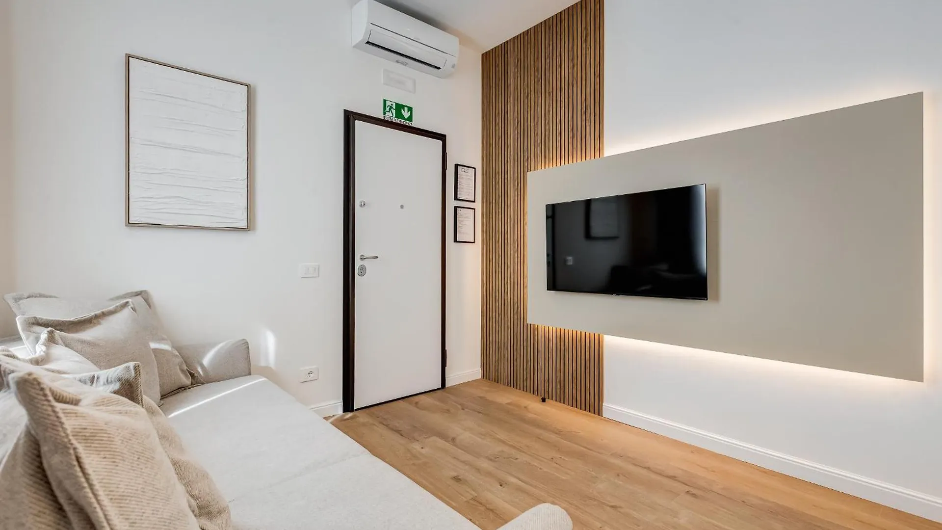 Scipioni Luxury Apartment Rome 0*,  Italy