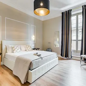 Repubblica Exclusive Apartment